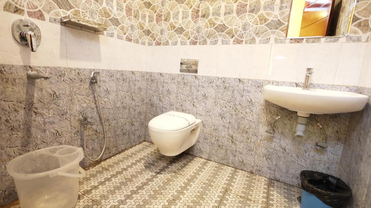 Hotel Grand Square Jerkaud Kültér fotó